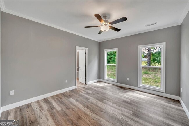 Building Photo - 110 Ryan St