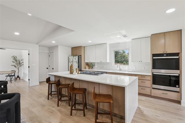 Building Photo - 12540 High Meadow Dr
