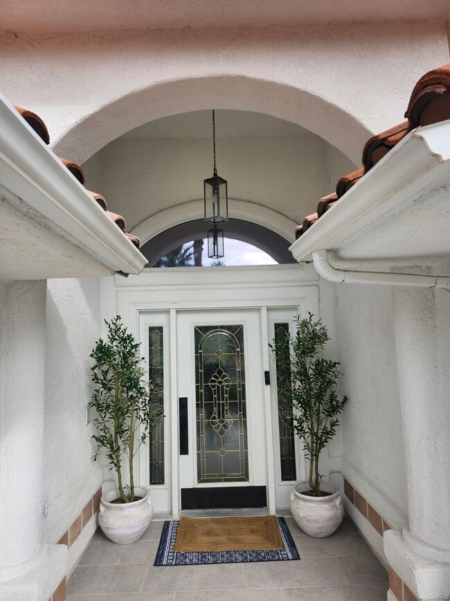 Building Photo - Charming Home Next To Sunbrook Golf Club!