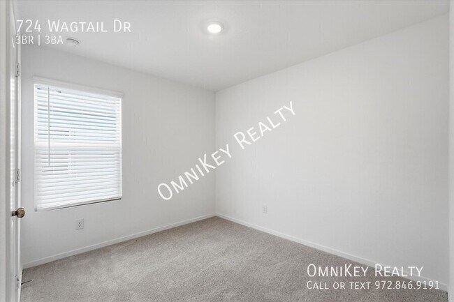 Building Photo - 724 Wagtail Dr