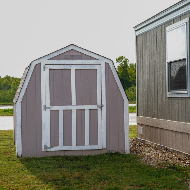 Building Photo - 2800 Halite Bend