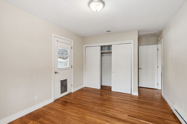Building Photo - Beautifully Updated Spokane Valley Home with a Mother in Law Suite