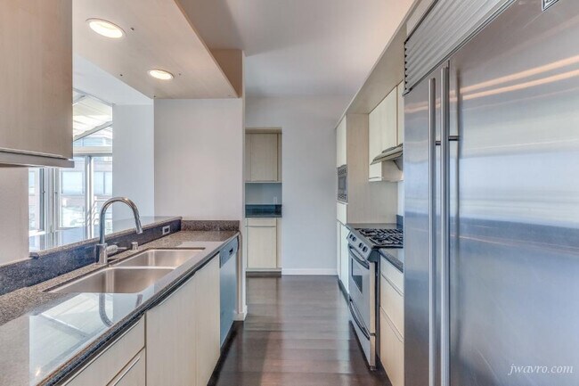 Building Photo - 219 Brannan St