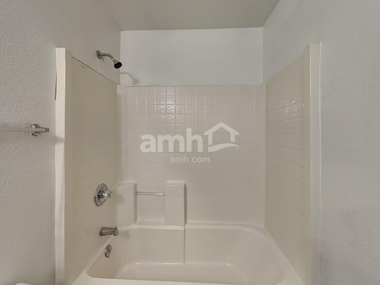 Building Photo - 1417 Indian Wells Trl