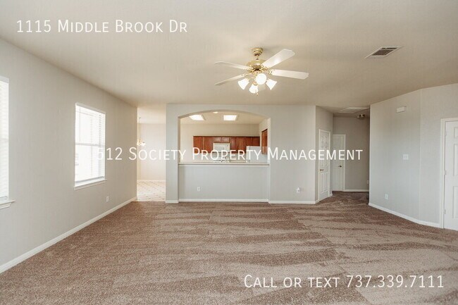 Building Photo - 1115 Middle Brook Dr