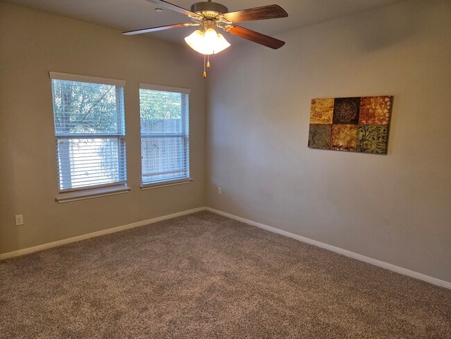 Building Photo - 2304 S Lakeline Blvd