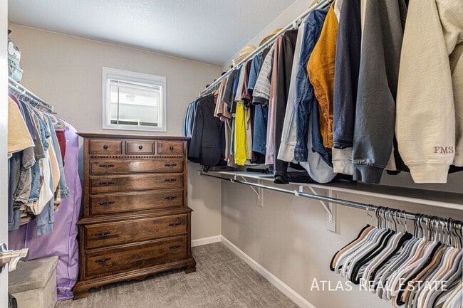 Building Photo - 1536 Castle Creek Cir