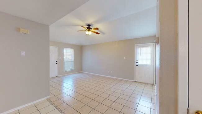 Building Photo - 2 WEEKS FREE! ALL TILE 3 BEDROOM, 2 BATH, ...