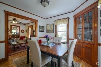 Building Photo - 21 Salman St