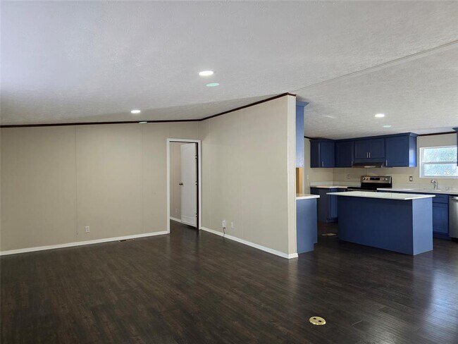 Building Photo - 309 N Buffalo Ave