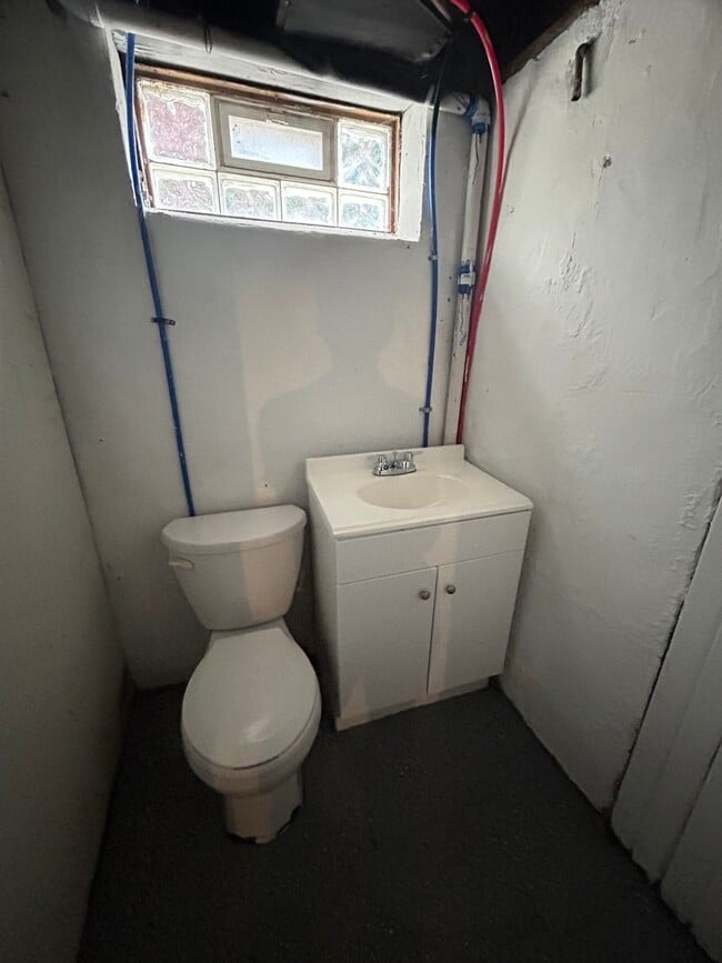 Building Photo - LARGE WESTSIDE FULLY REHABBED HOME -  3 be...