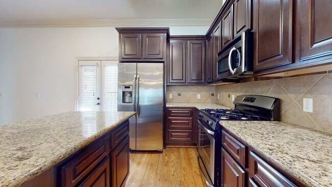 Building Photo - 2540 Prospect St