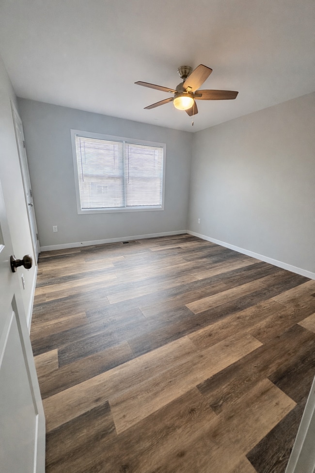 Building Photo - Staunton Apartments 301-314