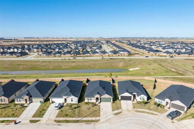 Building Photo - 30606 Windermere Peaks Ln