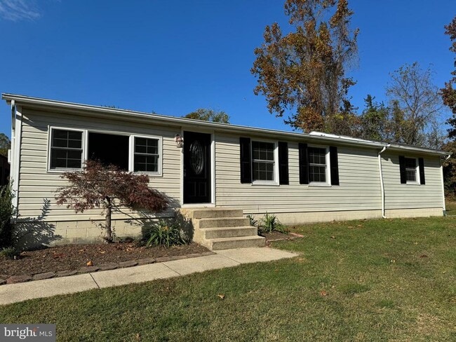 Building Photo - 1581 Skinners Turn Rd