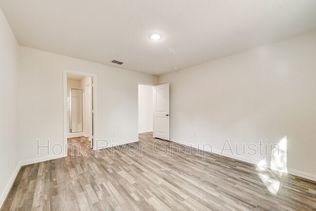 Building Photo - 4504 Rocking K Dr