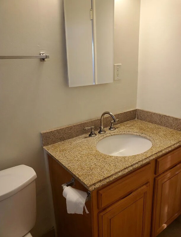 Building Photo - 1128 Raymond Ave