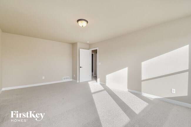 Building Photo - 6920 Akela Ln