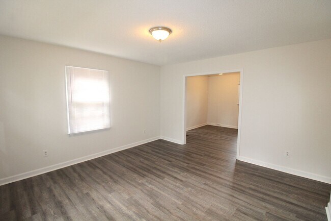 Building Photo - 3 Bedroom home with a Full Basement in Indian Trail!