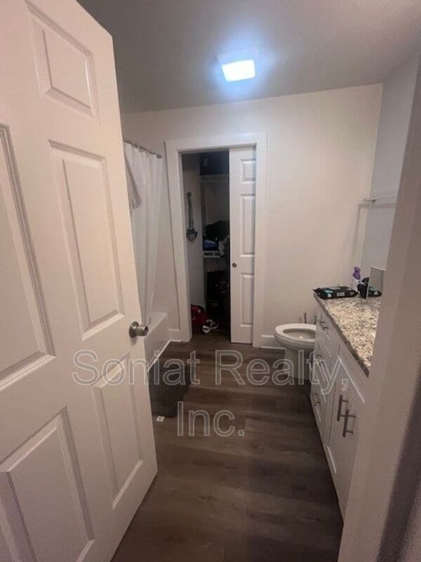 Building Photo - 3302 Nashville Ave