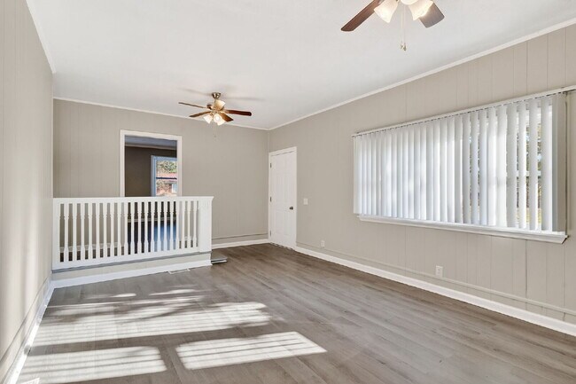 Building Photo - Spacious 5-Bedroom Retreat with 2.5 Baths in Saint Pauls – Your Dream Home Awaits!