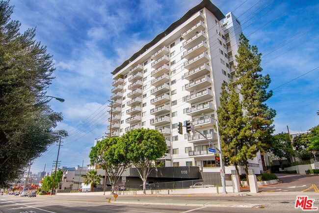 Building Photo - 1155 N La Cienega Blvd