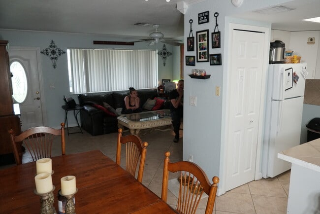 Building Photo - 19217 Tangerine Rd