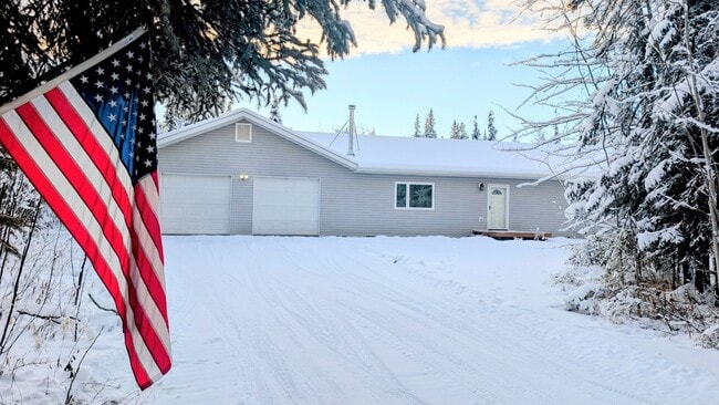 Primary Photo - 3885 Sonoma Ave