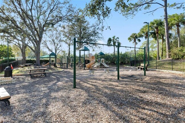 Building Photo - 10226 Evergreen Hill Dr