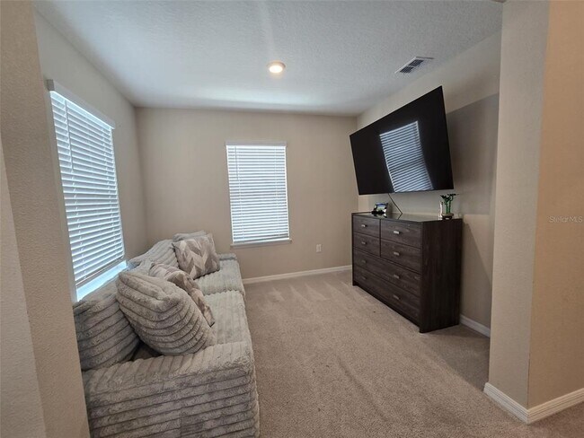 Building Photo - 10912 Honor Rd