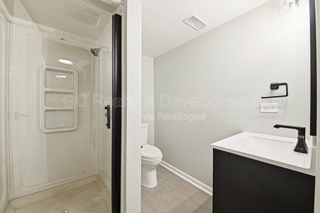 Building Photo - 1244 Pine Grove Ave