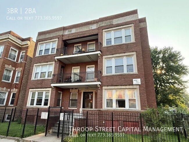 Building Photo - 6134 S Vernon Ave