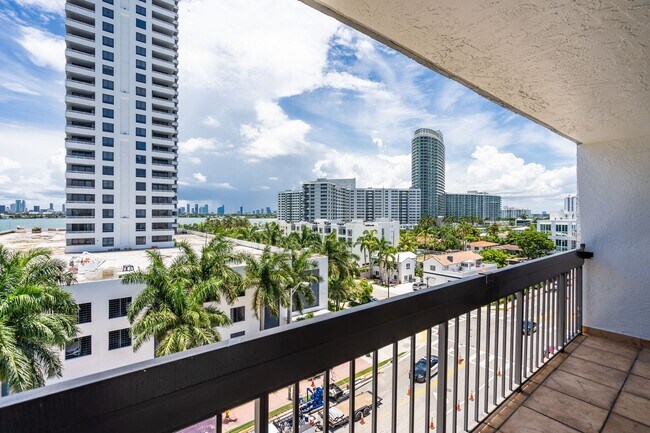 Building Photo - 1345 West Ave