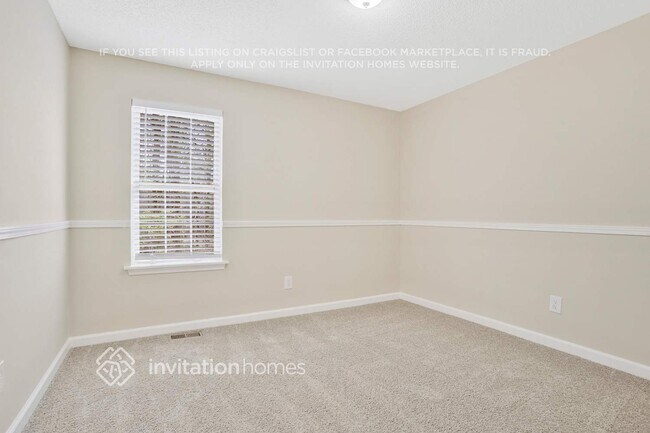 Building Photo - 282 Seals Dr