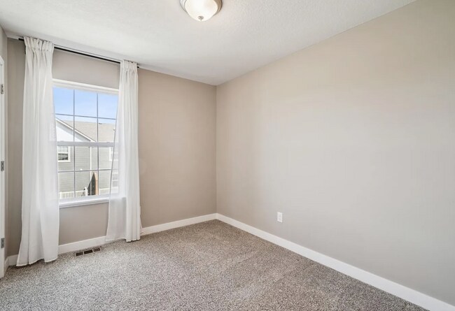 Building Photo - 6636 Hinterland Trl S