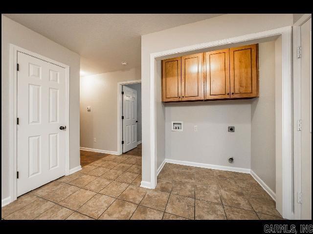 Building Photo - 400 E Locust St