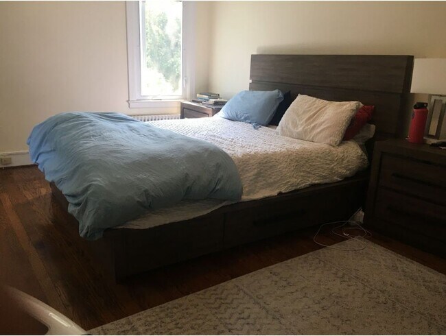 Building Photo - 1209 Westover Rd