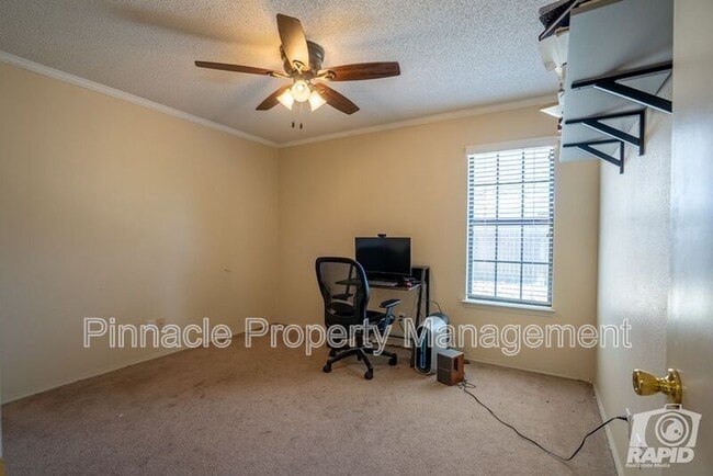 Building Photo - 1204 June