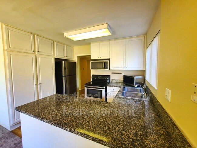 Building Photo - 17105 W Bernardo Dr