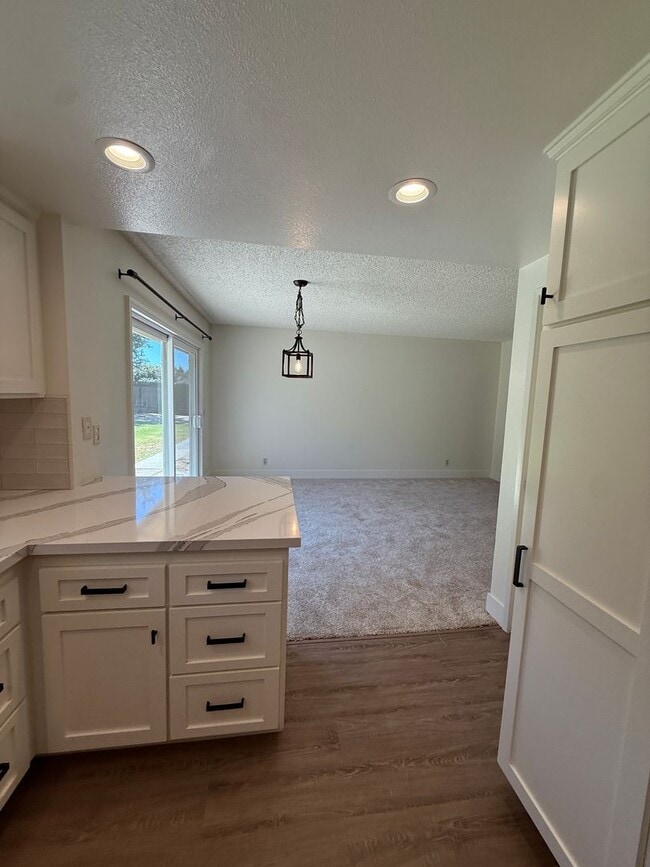 Building Photo - Orcutt Single Story Recently Updated Home with Large Yard