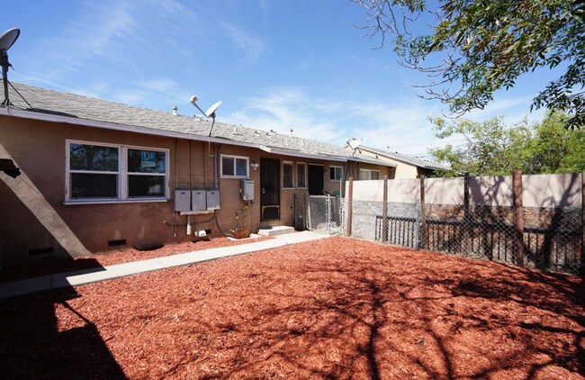 Building Photo - Dracaea Avenue