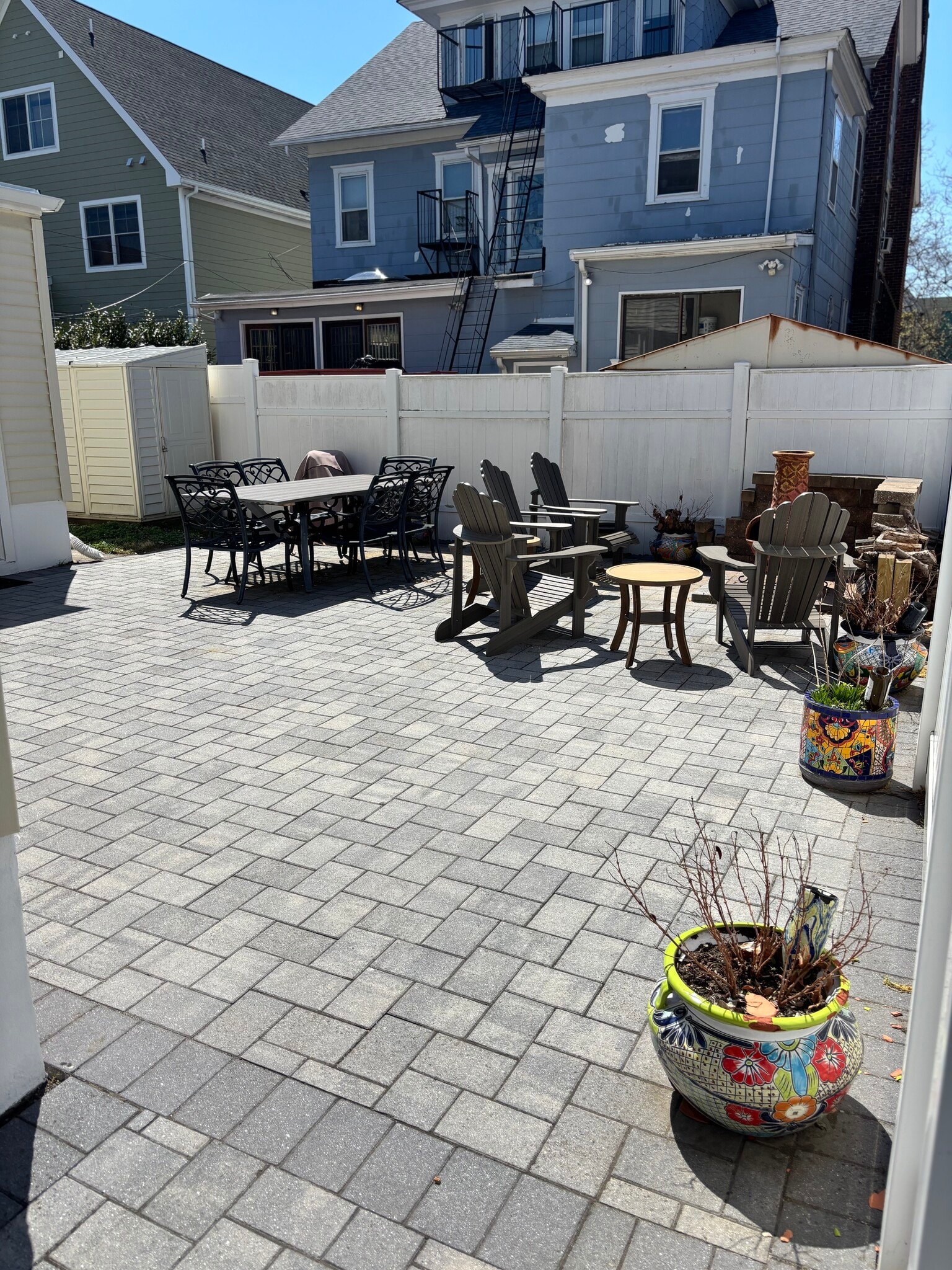 Private Patio - 1004 Heck St