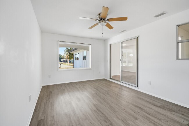 Building Photo - 189 Deltona Blvd