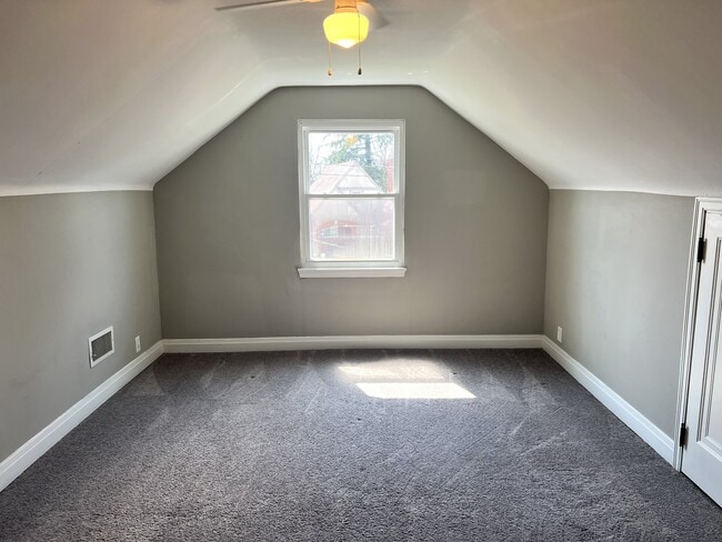 Building Photo - 5194 Sidney Rd