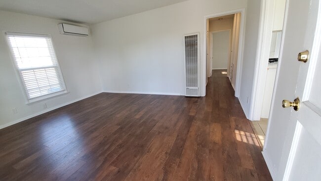 Building Photo - 6548 Aldea Ave