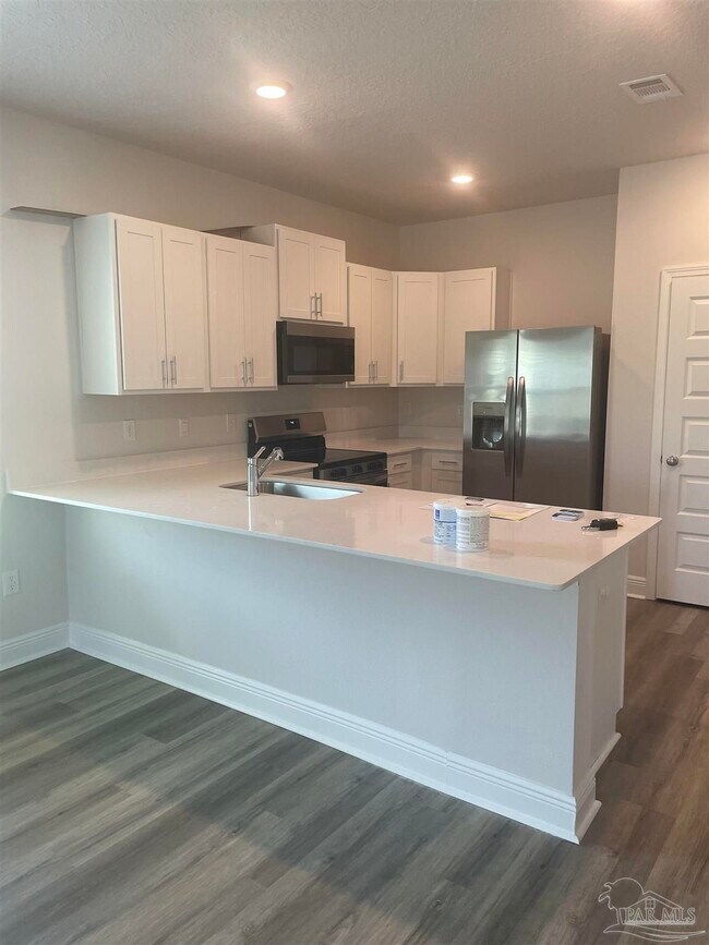 Building Photo - 8178 Fox Hunt Dr