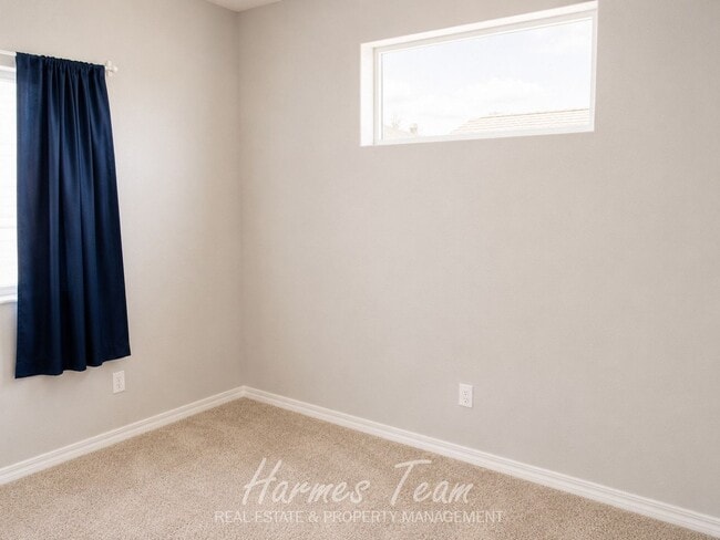 Building Photo - Beautiful 2 Bed Home | 2-Car Garage | Large Kitchen Island | Mountain Views