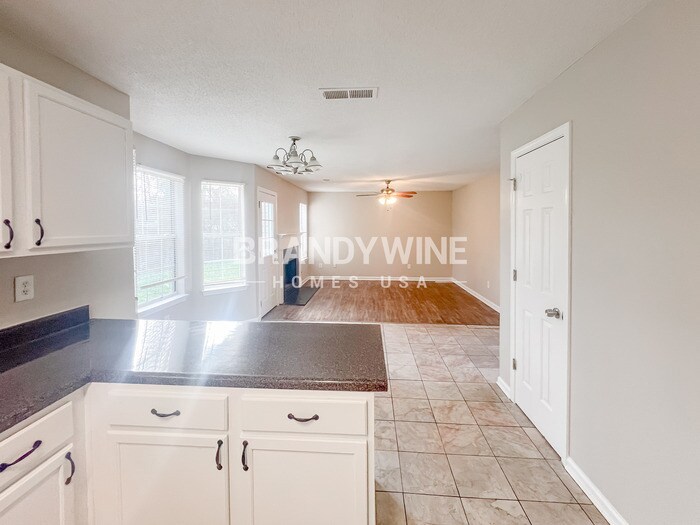 Building Photo - 6749 Pole Creek Dr