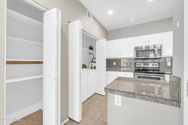 Building Photo - 11333 N 92nd St