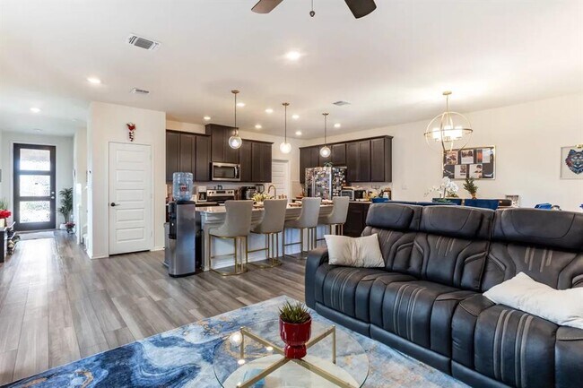 Building Photo - 1133 Aronia Ln